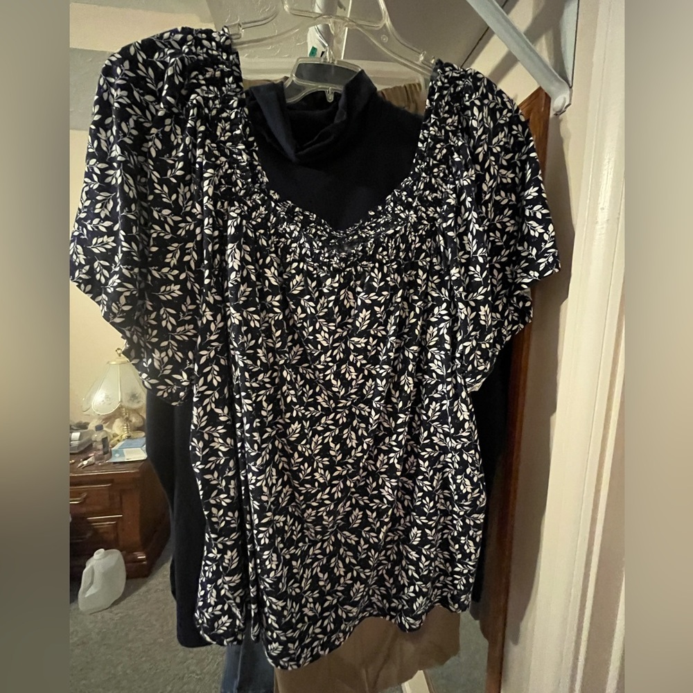 Women’s plus size top